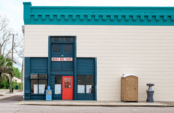 Best Porta potty rental near me  in North Kingsville, OH
